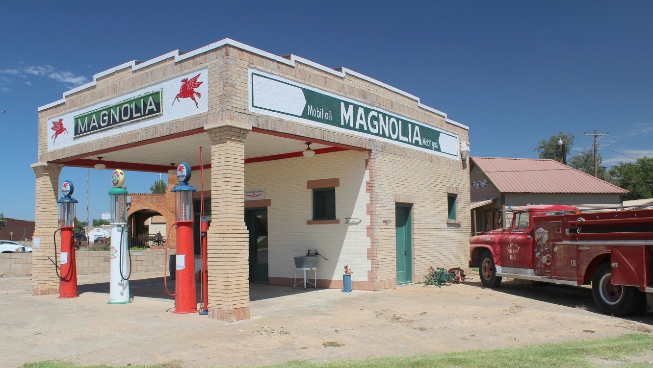 Click to Enlarge-Esc to Close EventPhotos/Route66/Route 66-3705c Magnolia-Texas.jpg
